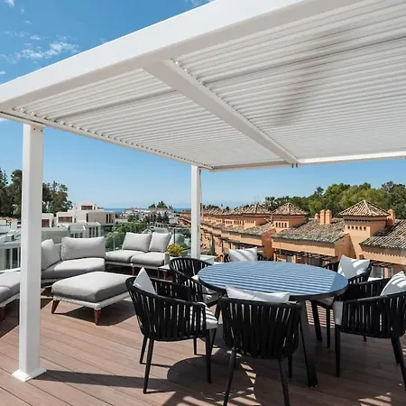 Apartment Puente Premium Rooftop & Garden