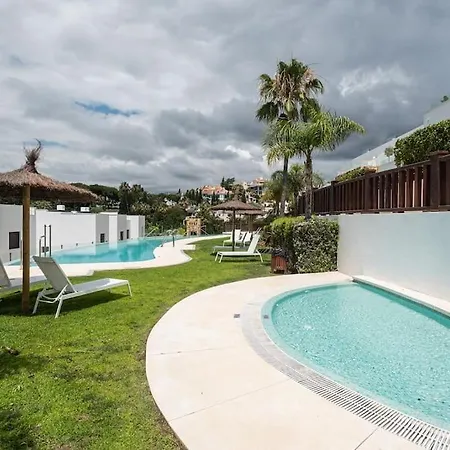 Apartment Puente Premium Rooftop & Garden *