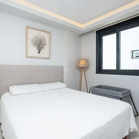 Puente Premium Rooftop & Garden Apartment Marbella