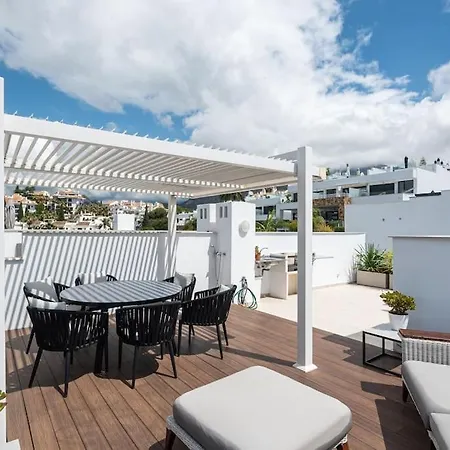 Puente Premium Rooftop & Garden * Marbella