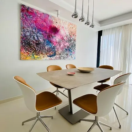 Apartment Puente Premium Rooftop & Garden