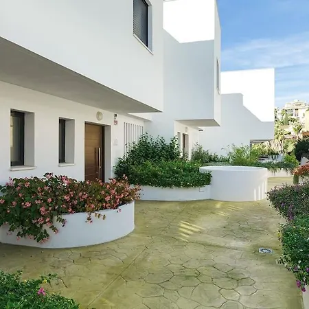 Apartment Puente Premium Rooftop & Garden Marbella