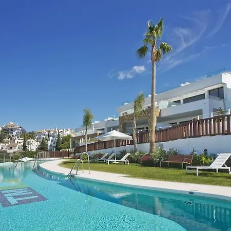Apartment Puente Premium Rooftop & Garden