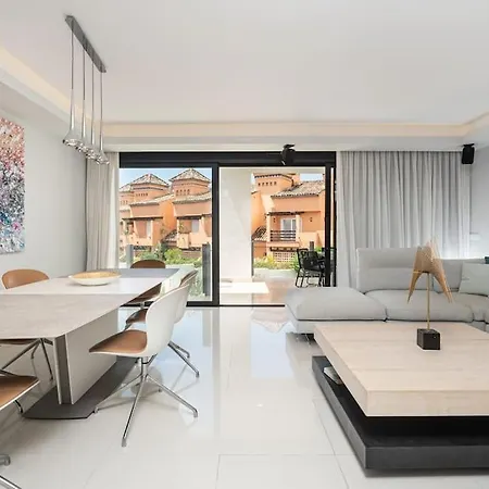 Puente Premium Rooftop & Garden Apartment *