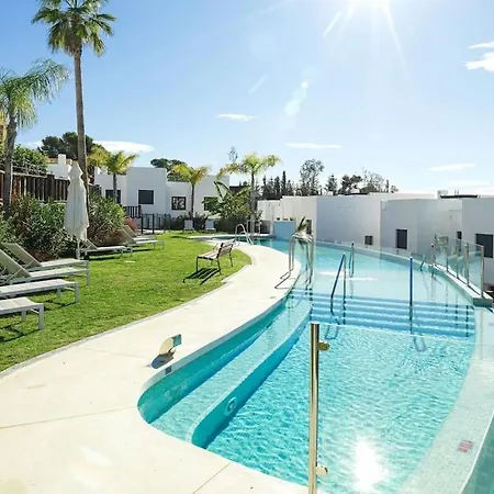 Puente Premium Rooftop & Garden Apartment *